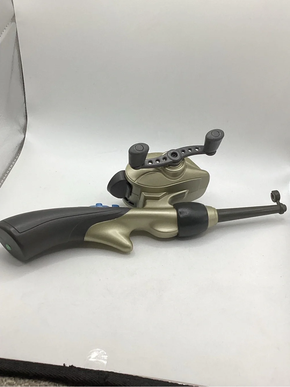 Radica Sport Bass Fishin' electronic handheld fishing game Vintage WORKS
